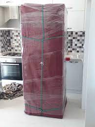 Taşınırken buzdolabı paketleme